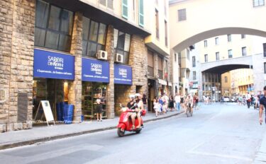 フィレンツェ スーパーマーケット、conad - supermarket sapori & dintorni store